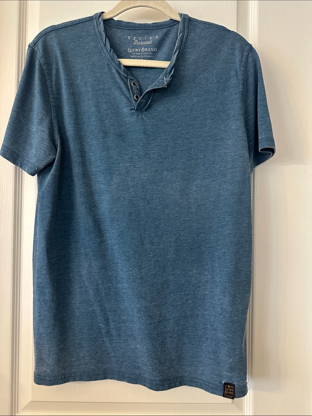 Lucky Brand Men's Blue Short Sleeve Henley Tee, Small